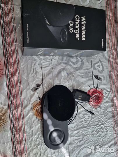 Беспроводное зарядное устройство Samsung EP-N6100