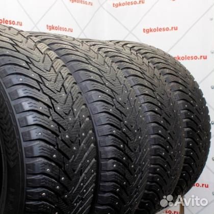 Nokian Tyres Hakkapeliitta 8 285/50 R20
