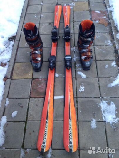 Горные лижи и ботинки