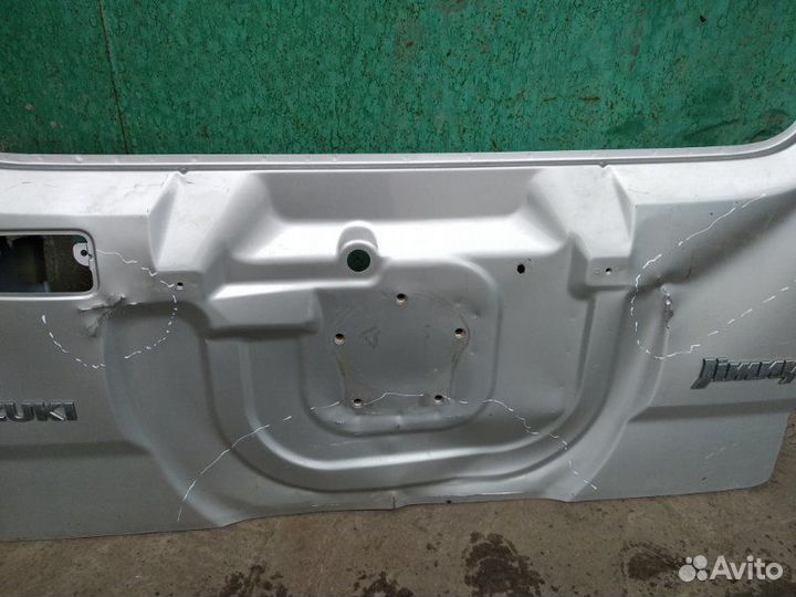 Дверь багажника Suzuki Jimny 3