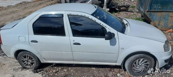 Renault logan 1 фаза 2 1.4 МКПП 2012 год