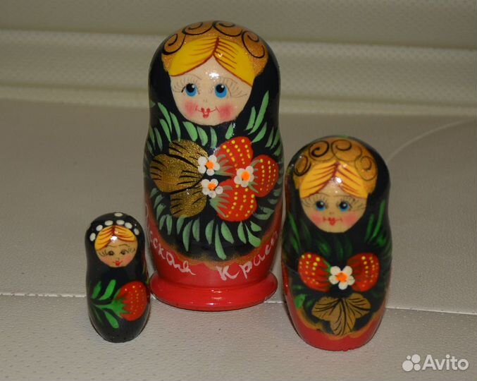 Матрёшка 3-х кукольная Хохлома. Краса России 11см*