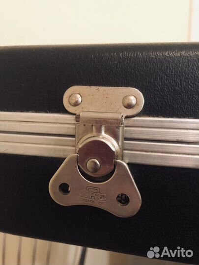 Fender SKB Vintage Molded Case