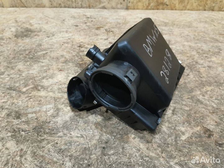 Корпус воздушногo фильтра BMW X5 E53 2001 1437112