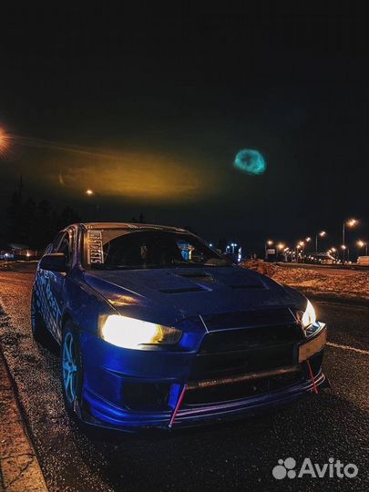 Губа сплиттер на Mitsubishi