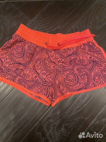 Шорты женские