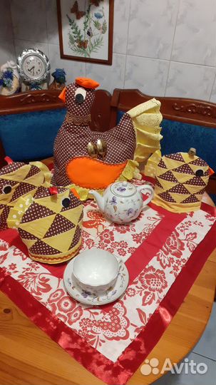 Набор грелок на чайник и чашки