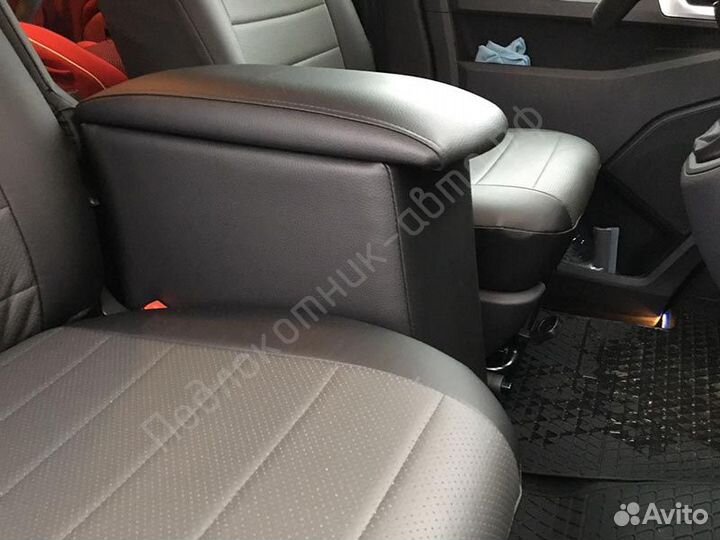 Подлокотник Volkswagen Transporter T5,Т6. 1+1