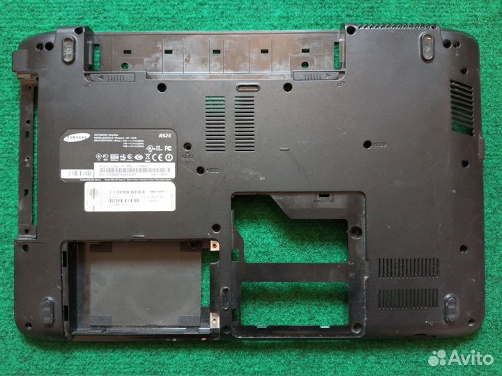 Поддон ноутбука Samsung NP-R525