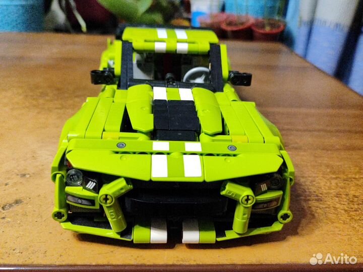 Lego technic ford mustang shelby GT500