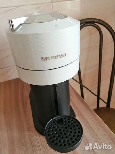 Кофеварка капсульная nespresso