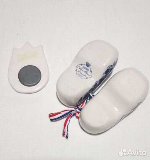 Голландский сувенир: кломпы и магнит на холод-к