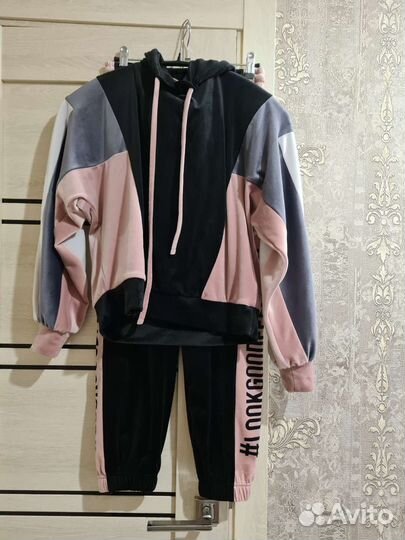 Костюм спортивный