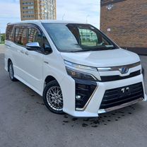 Toyota Voxy 1.8 CVT, 2018, 108 000 км, с пробегом, цена 2 750 000 руб.