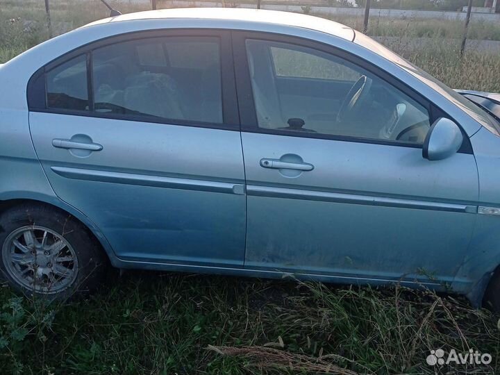Двери на hyundai accent, Verna
