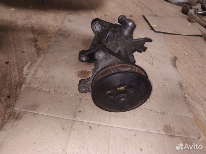 Насос гидроусилителя руля BMW X5 E70