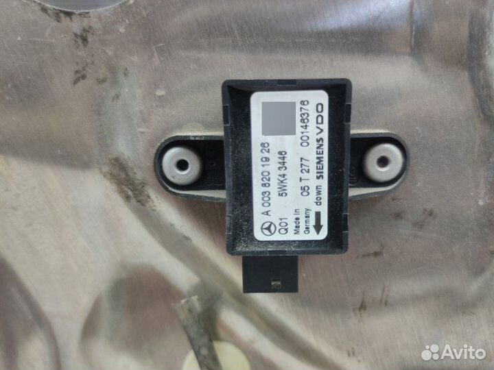 Стеклоподъемный механизм задний левый