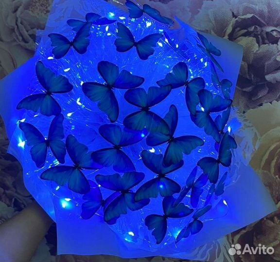 Букет из бабочек светящийся