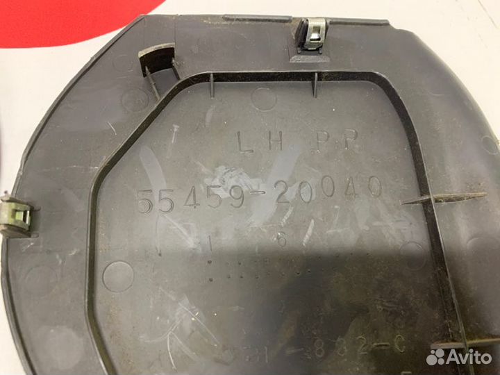 Накладки торпедо боковые левая правая Toyota