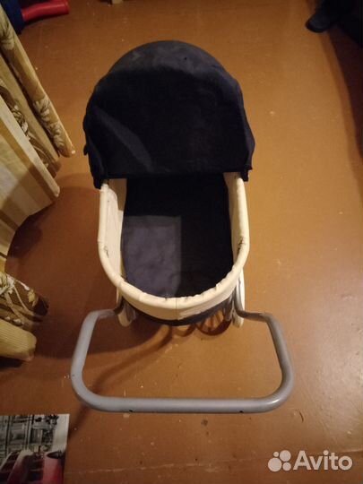 Коляска для кукол