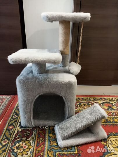 Домик для кошки с когтеточкой бу