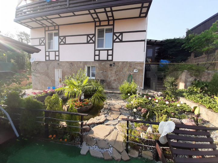 Дача 350 м² на участке 5,5 сот.