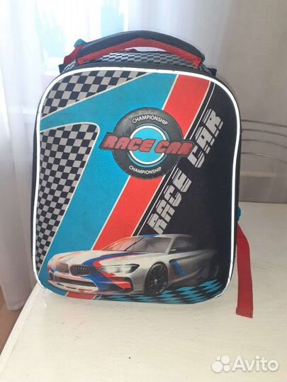 Рюкзак школьный