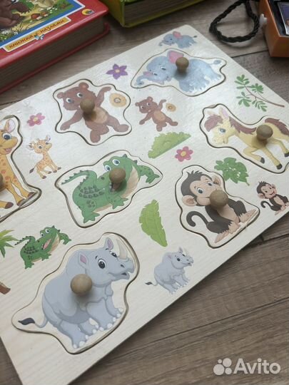 Развивающие игрушки для малышей пакетом