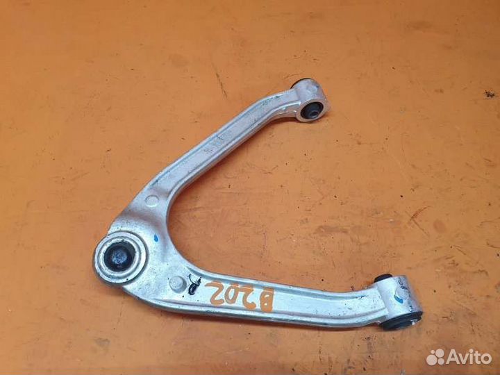 Рычаг подвески верхний правый Infiniti Fx35 S51