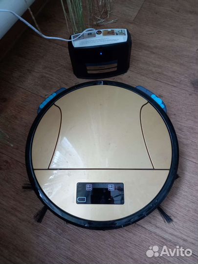 Робот пылесос новый