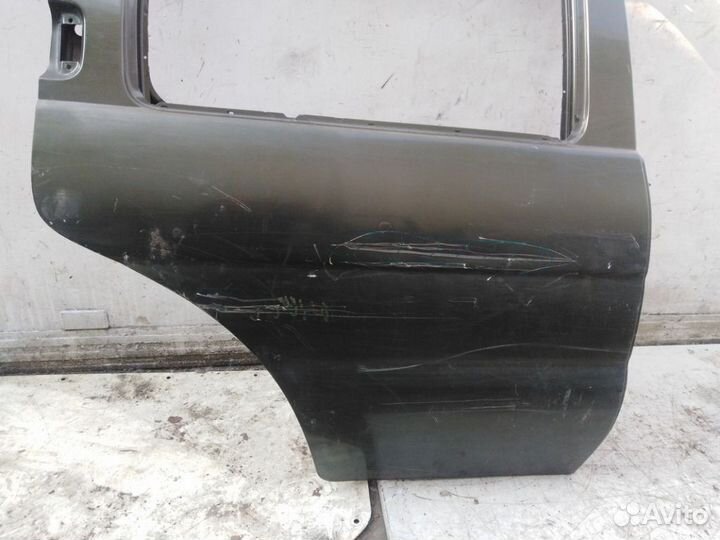 Дверь задняя правая Ниссан