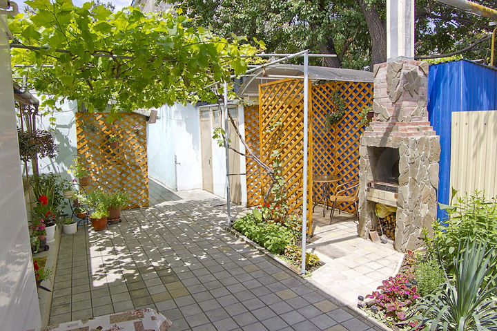 Комната 15 м² в 4-к., 1/1 эт.