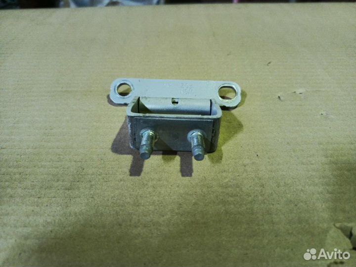 Петля крышки багажника Хендай Туксон 3