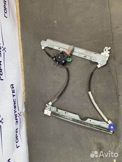 Infiniti QX56/QX80 Стеклоподъемник электричесикй
