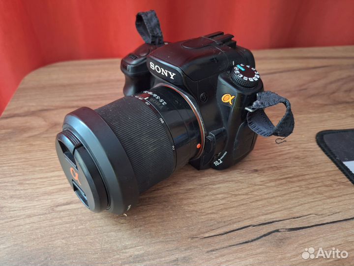 Зеркальный фотоаппарат Sony dslr-A200