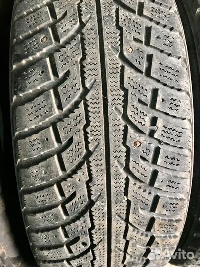 Kumho I'Zen RV Stud KC16 225/60 R17