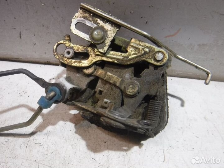 Замок двери передней правой Hyundai Starex