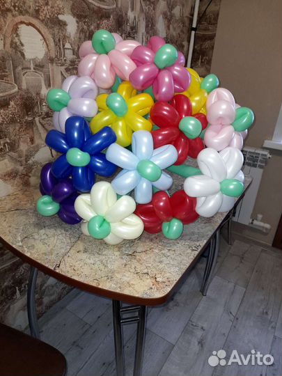 Ромашки, фигуры из воздушных шаров