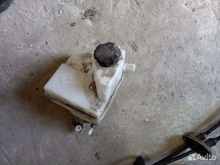 Kia ceed 2 jd расширительный бачок