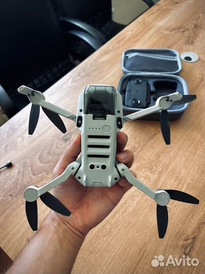 Квадрокоптер dji