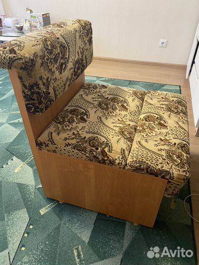 Банкетка в прихожую