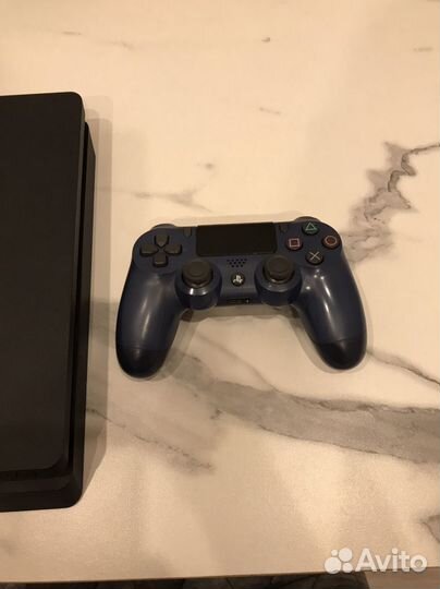 Sony playstation 4 slim