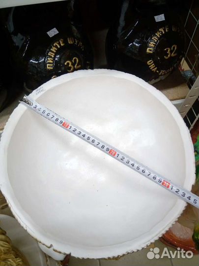 Статуя Атлант с кашпо