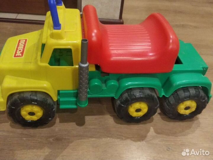 Большой грузовик игрушка