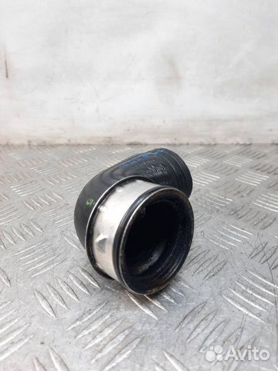 Патрубок интеркулера Audi A4 B6 1.9 2005