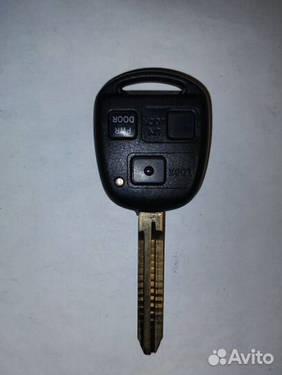 Ключ Toyota land cruiser prado Ориггинал