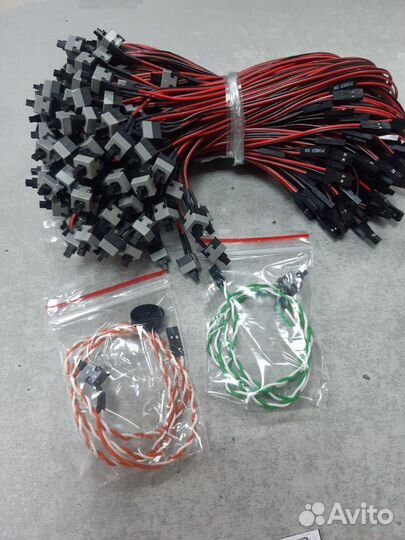 Кнопка включения компьютера PWR Button