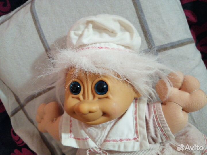 Кукла тролль