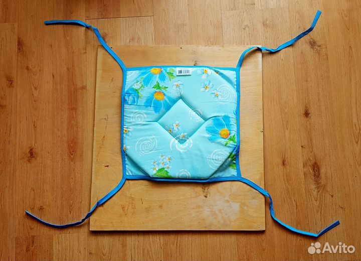 Накидка (подушка) на табурет