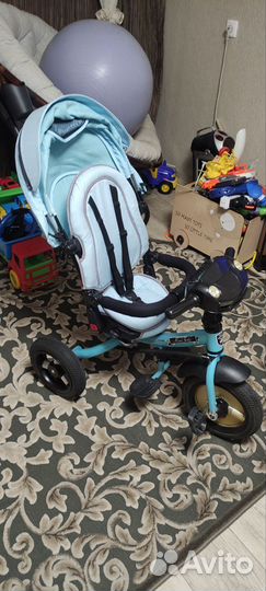 Детский велосипед с родительской ручкой